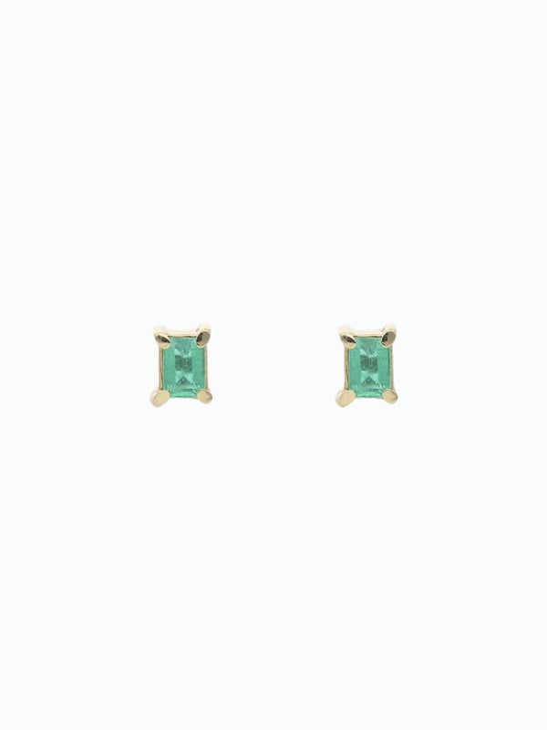 Aretes de oro de 18k con esmeralda rectangular 0.81ct
