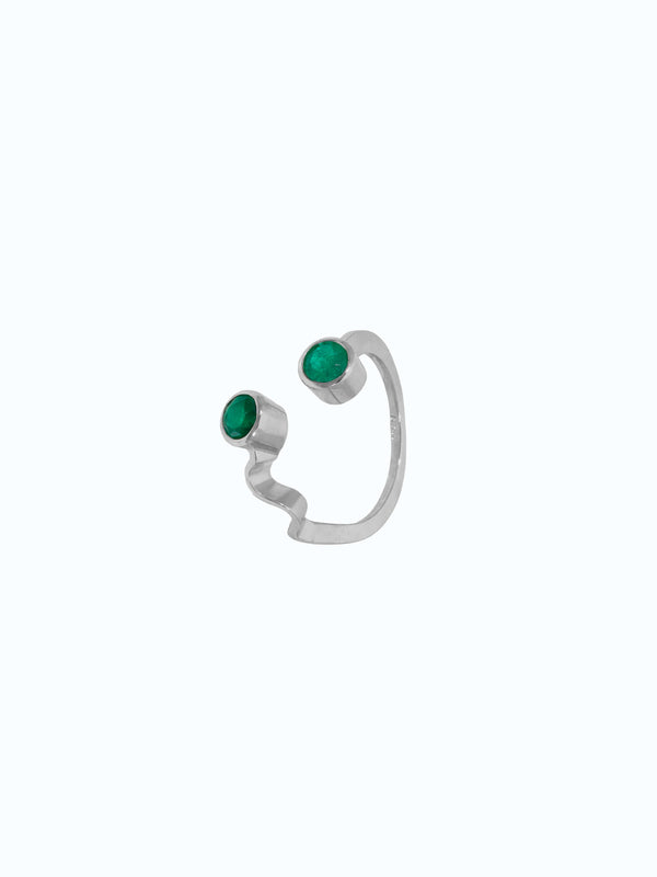 Anillo de oro blanco con esmeralda colombiana 