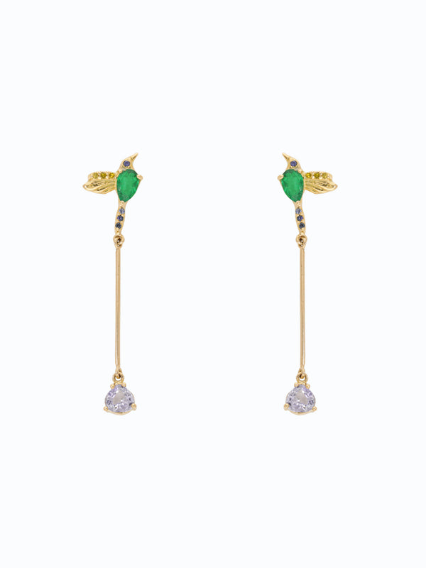 Aretes de oro 18k diseño colibrí cola larga con esmeralda, diamantes y zafiro