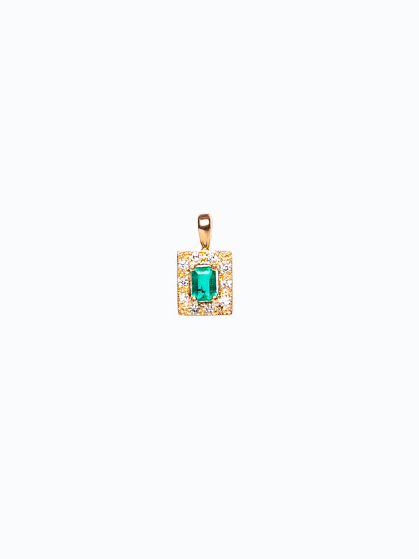 Dije en oro de 18k esmeralda rectangular con 10 diamantes alrededor