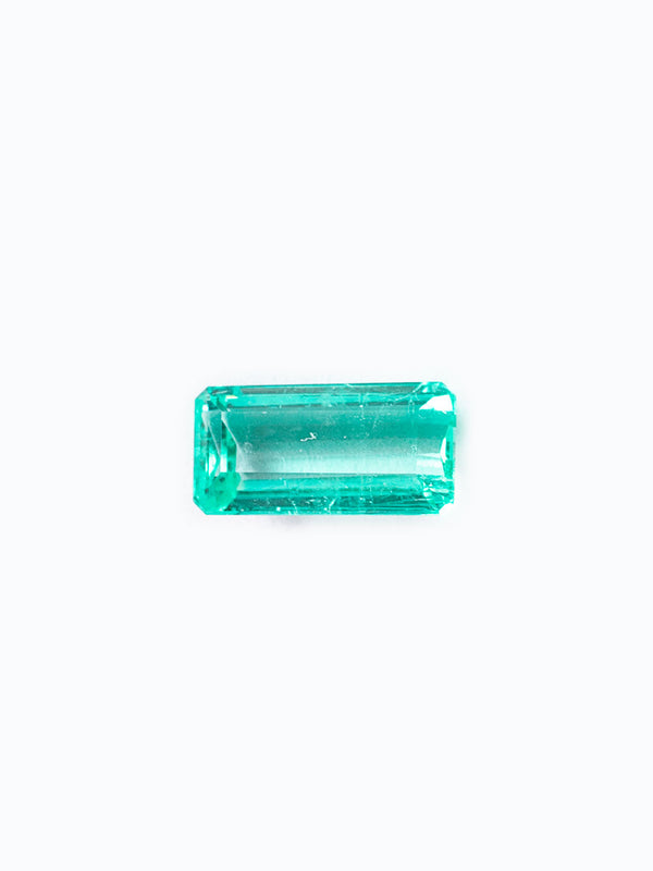 Piedra esmeralda corte rectangular